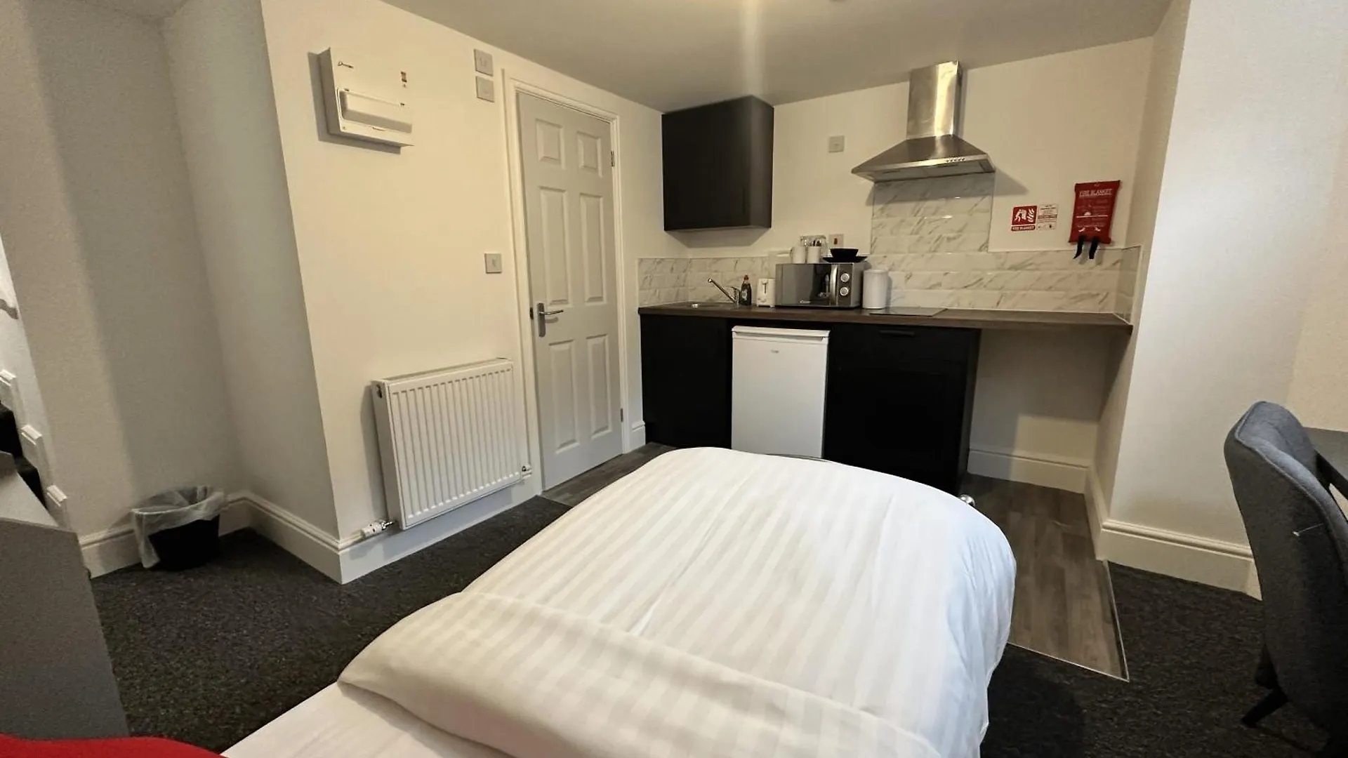 Stay Sleep Rest - Gawthorne Nottingham Hotel apartamentowy